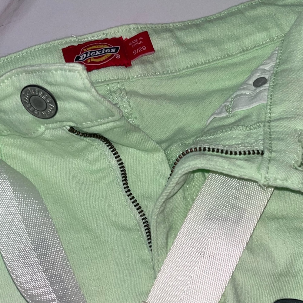 Dickies Denim Shorts with Matching Branded Belt! Size 9/29 but stretchy!